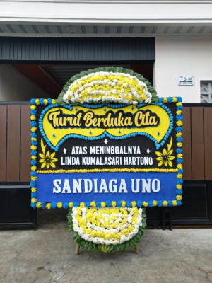 Papan Bunga Duka di Banyuates